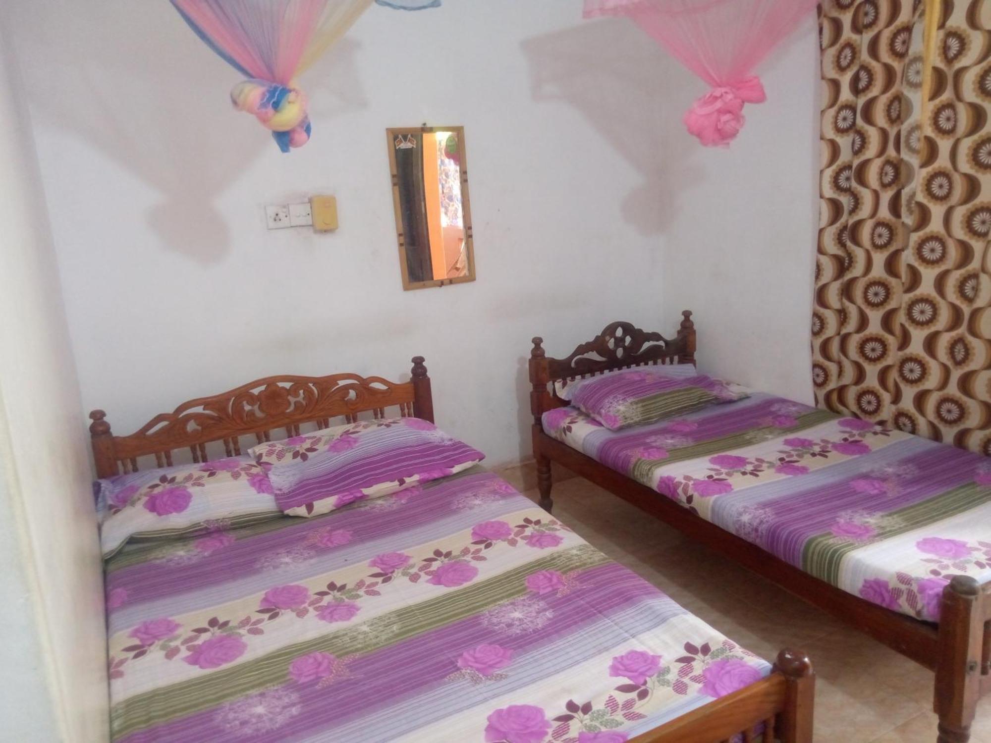 Kunam Beach Rest Inn Batticaloa Exterior foto