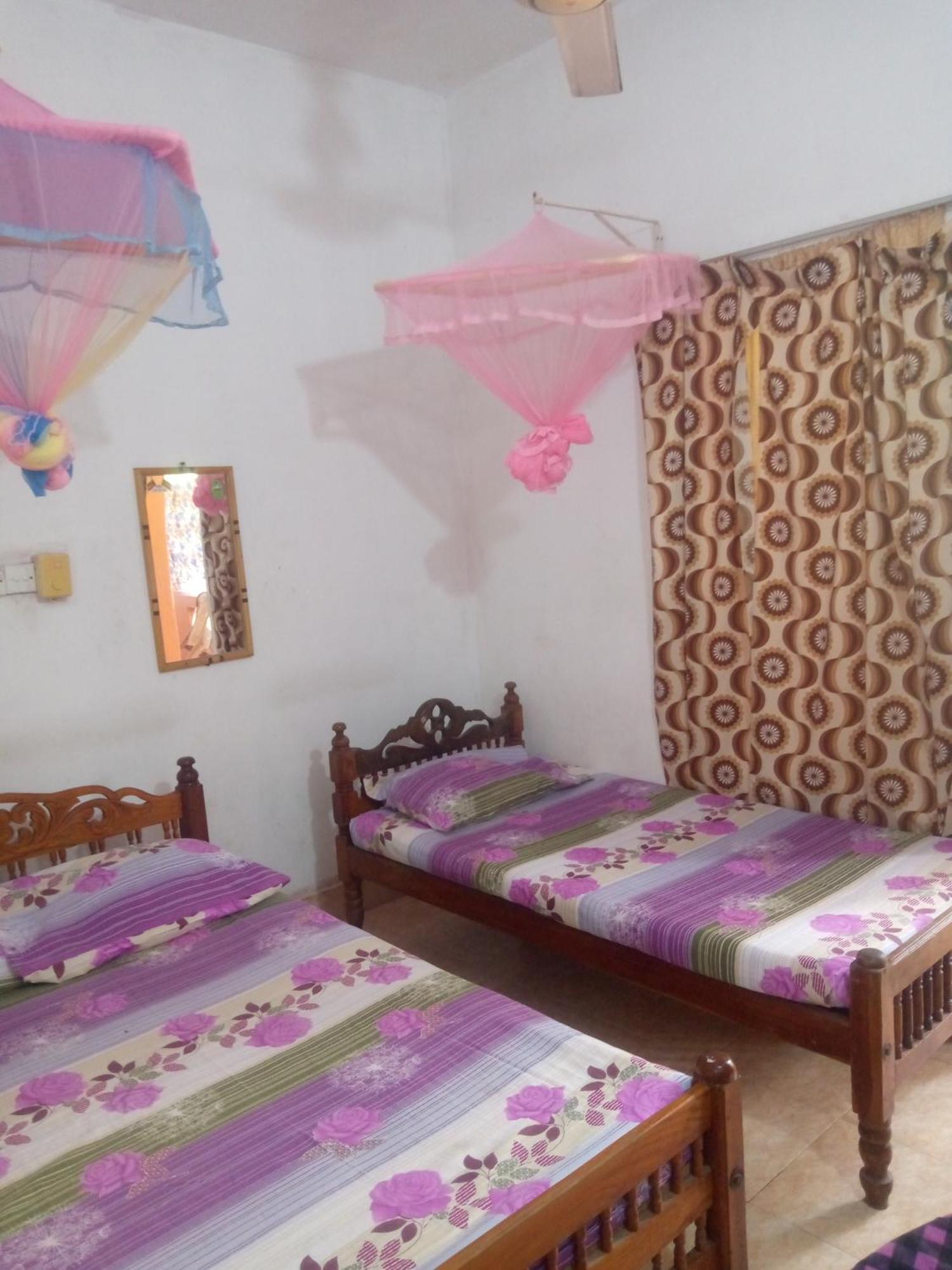 Kunam Beach Rest Inn Batticaloa Exterior foto