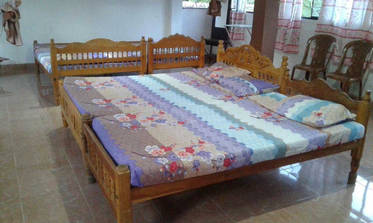 Kunam Beach Rest Inn Batticaloa Zimmer foto